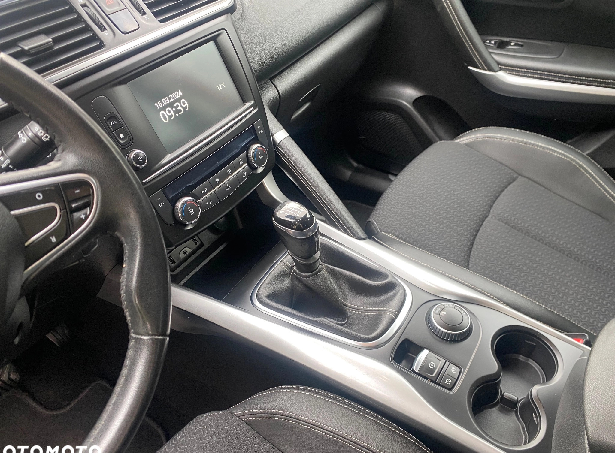 Renault Kadjar cena 52500 przebieg: 179000, rok produkcji 2015 z Konstantynów Łódzki małe 352